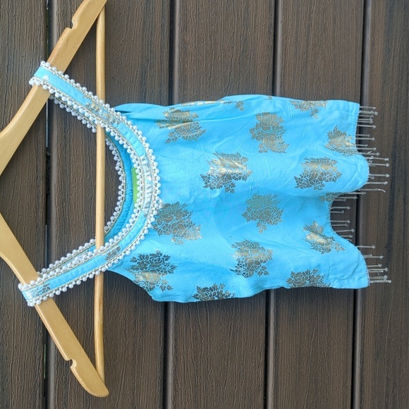 Girls Indian Punjabi 2 Piece Lengha Blue  White Embellished  Set - Size 5-6 - Picture 2 of 5